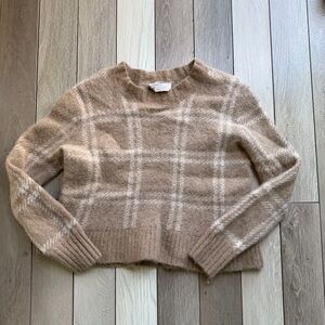 Everlane Tan and Cream Plaid Crew Neck Sweater